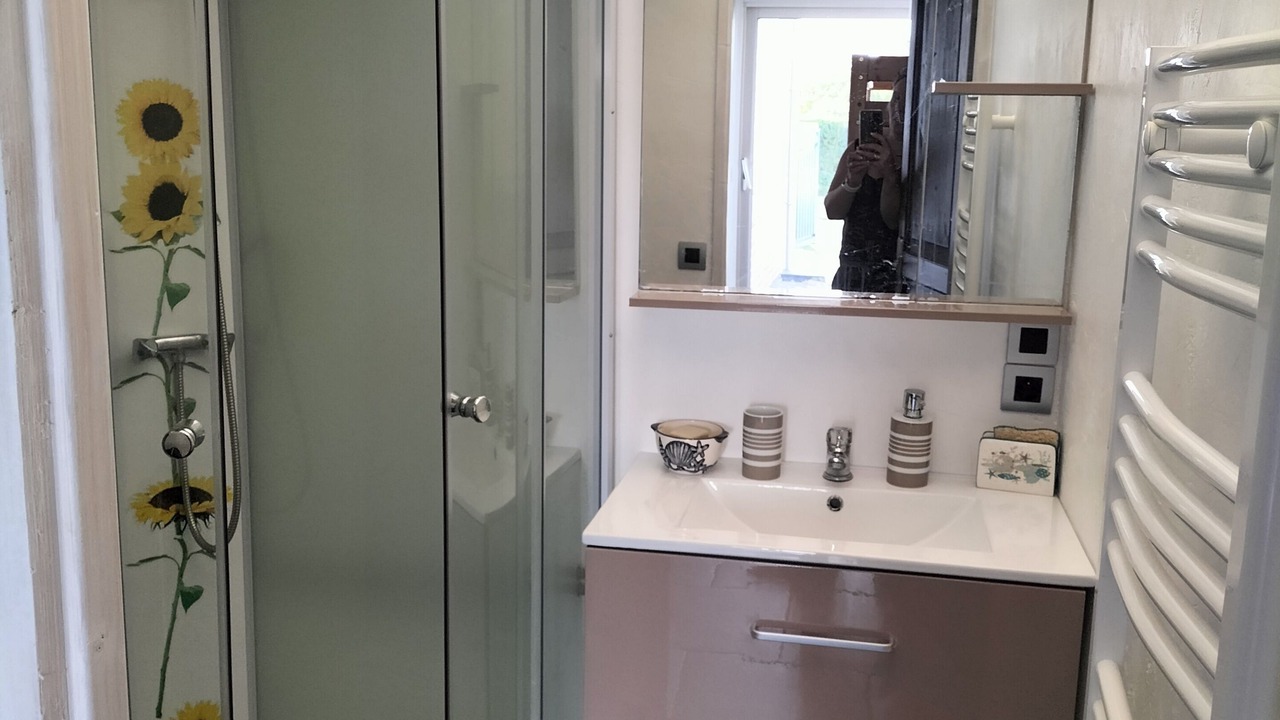 Photo of Bathroom in Mesnil-Val