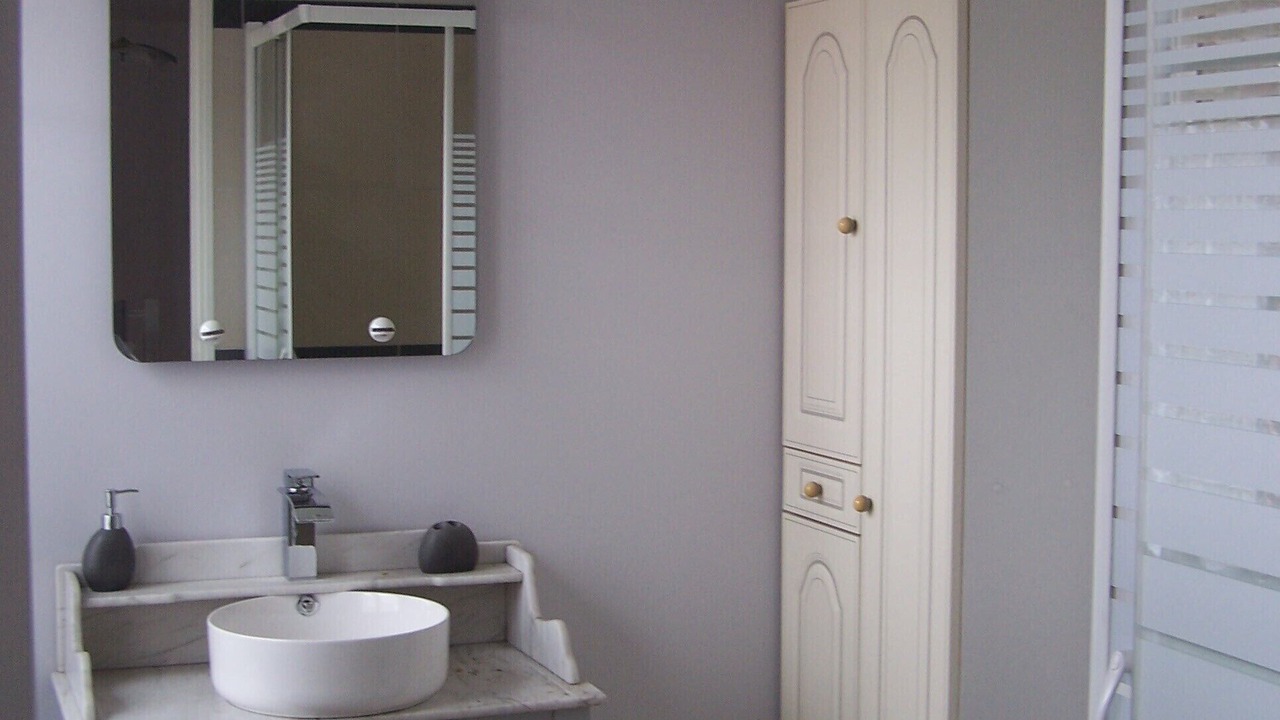 Photo of Bathroom in Miannay