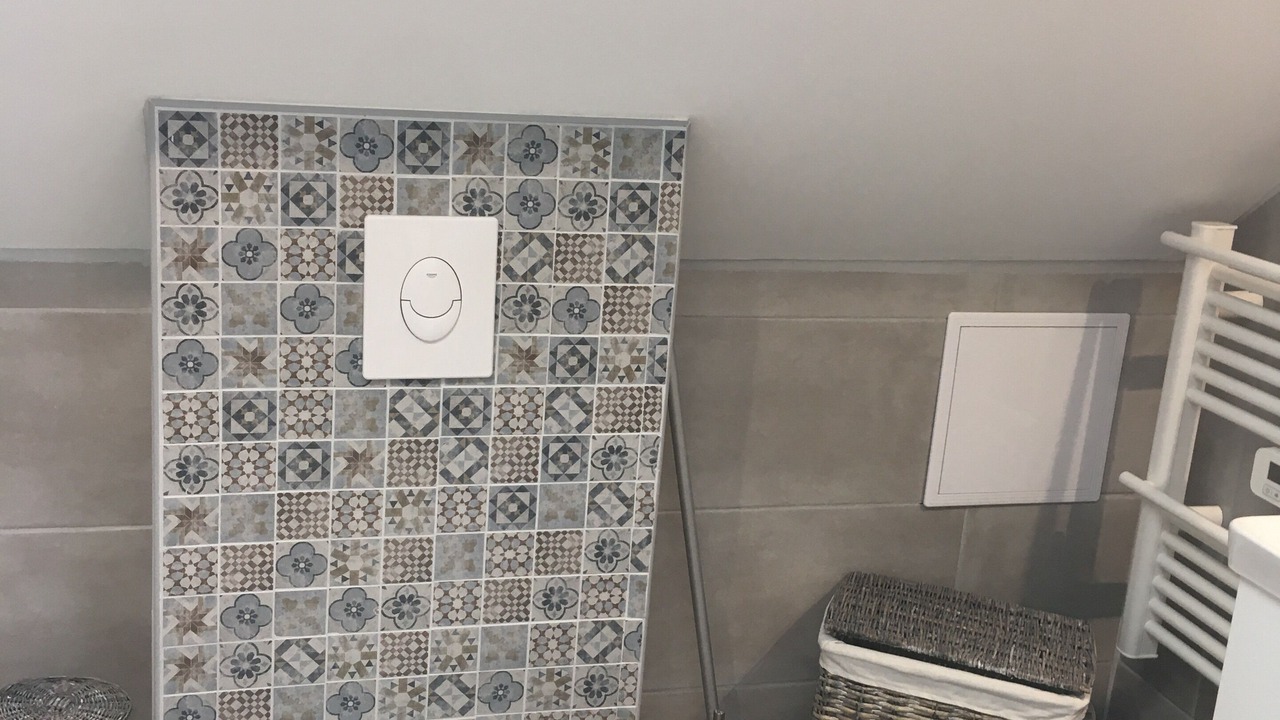 Photo of Bathroom in Coye-la-Foret