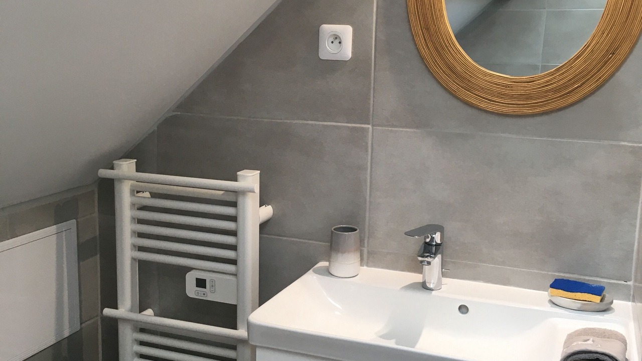 Photo of Bathroom in Coye-la-Foret