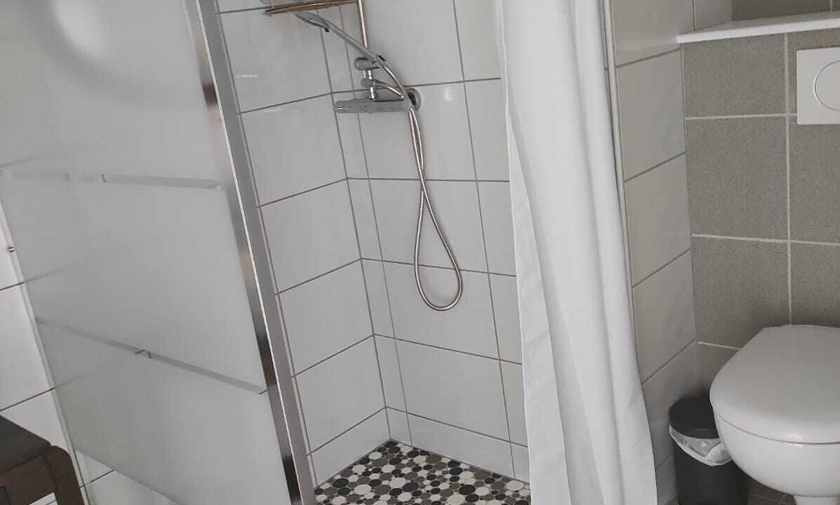 Photo of Bathroom in Saint-Amand-sur-Fion