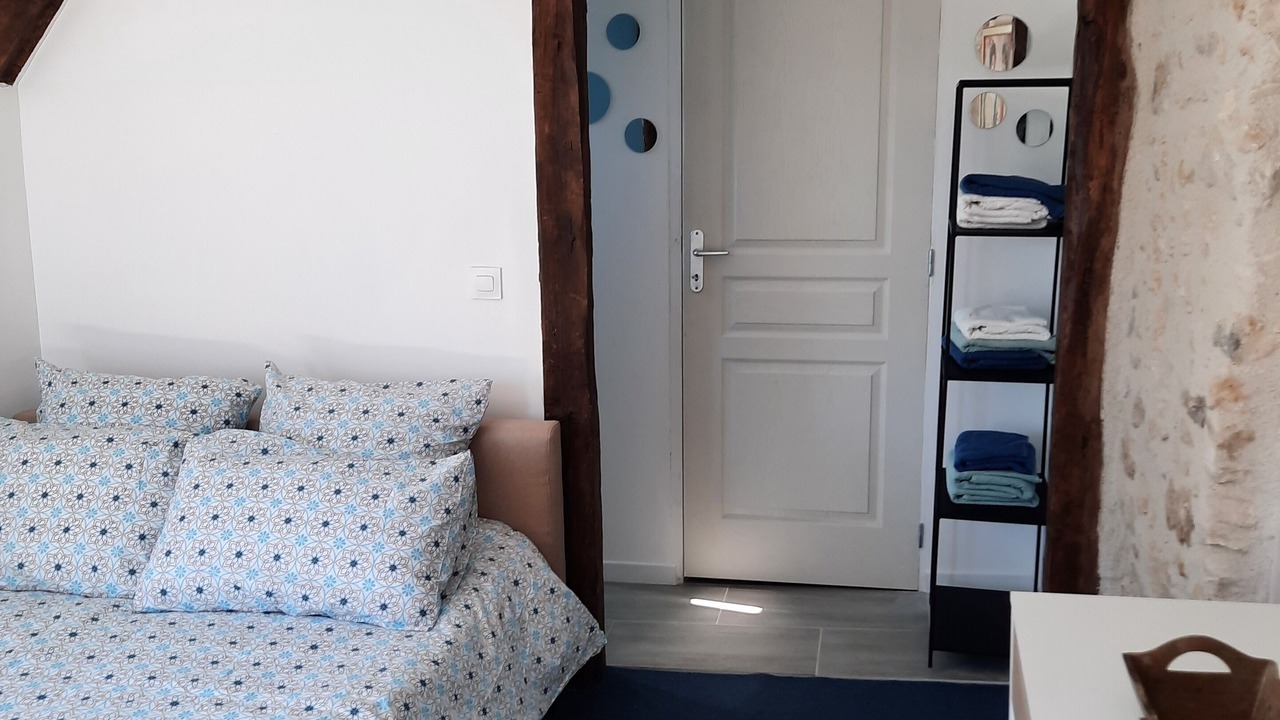 Photo of Bedroom in Donnemarie-Dontilly