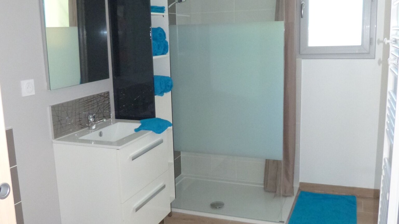 Photo of Bathroom in Saint-Pardoux