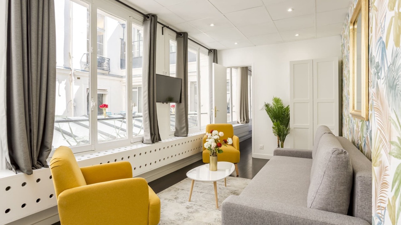 Photo of Livingroom in 2nd Arrondissement