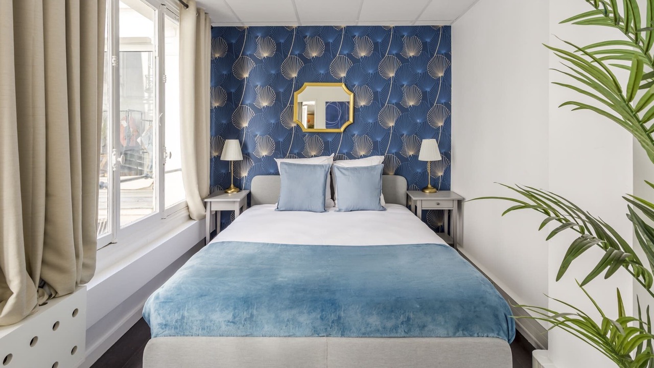 Photo of Bedroom in 2nd Arrondissement