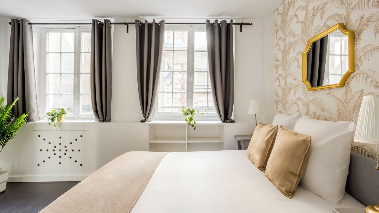 Photo of Bedroom in 2nd Arrondissement