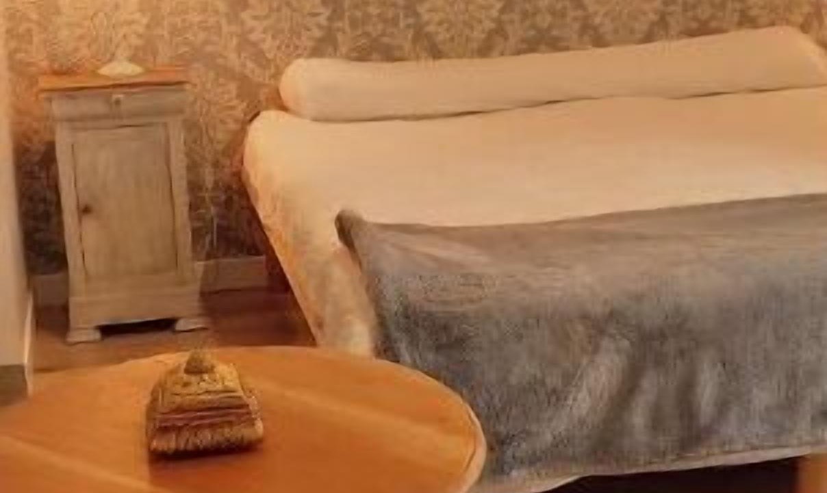 Photo of Bedroom in Brains-sur-Gee