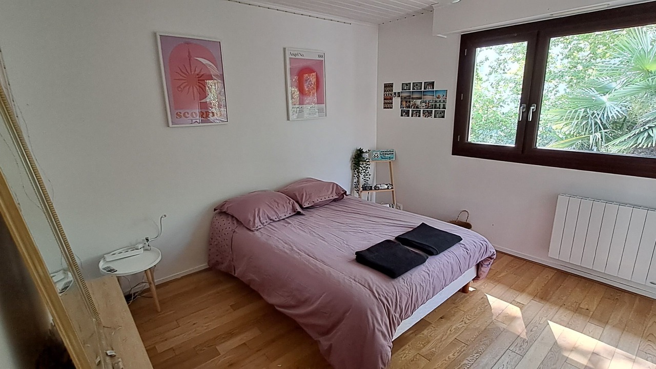Photo of Bedroom in Draveil