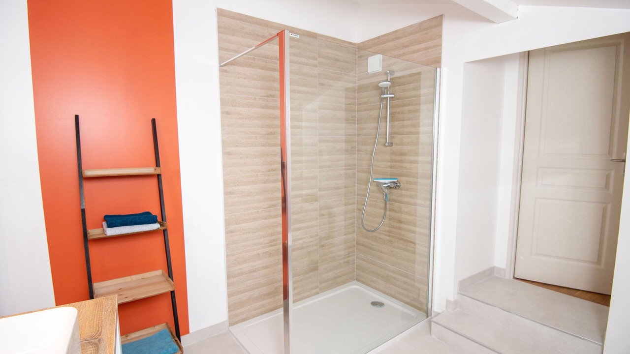 Photo of Bathroom in Accolay