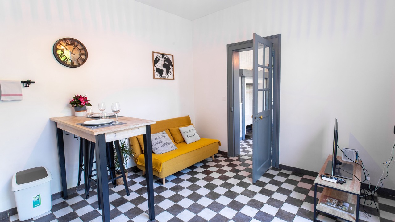 Photo of Livingroom in Centre Ville