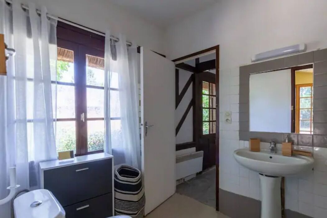 Photo of Bathroom in Triqueville