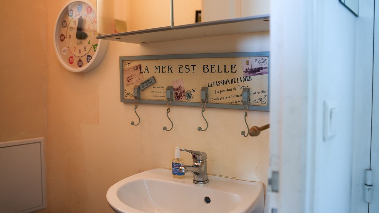 Photo of Bathroom in Moyenneville