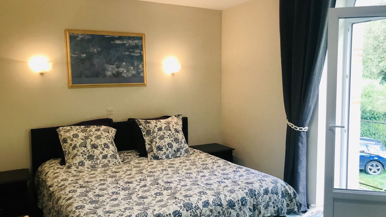 Photo of Bedroom in Jarze