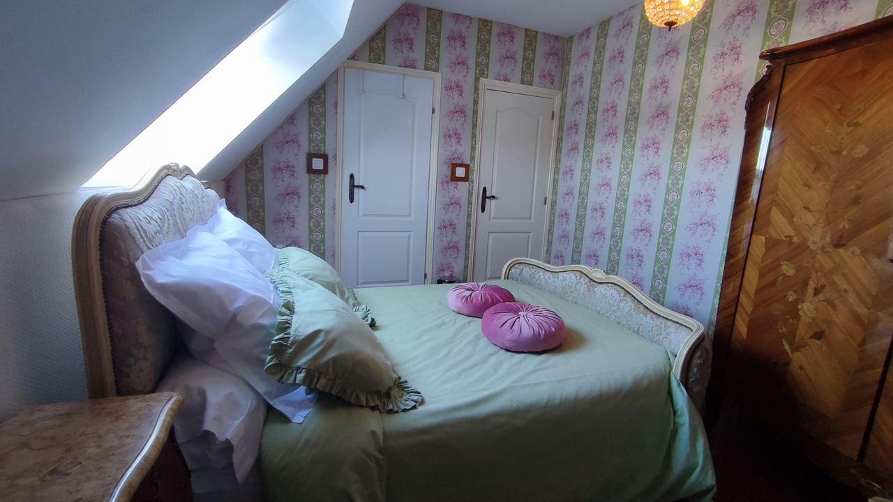 Photo of Bedroom in Monterolier