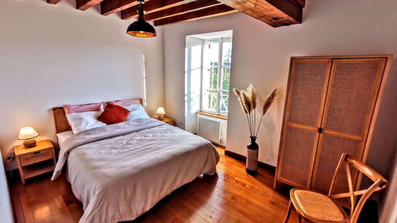 Photo of Bedroom in Epinac