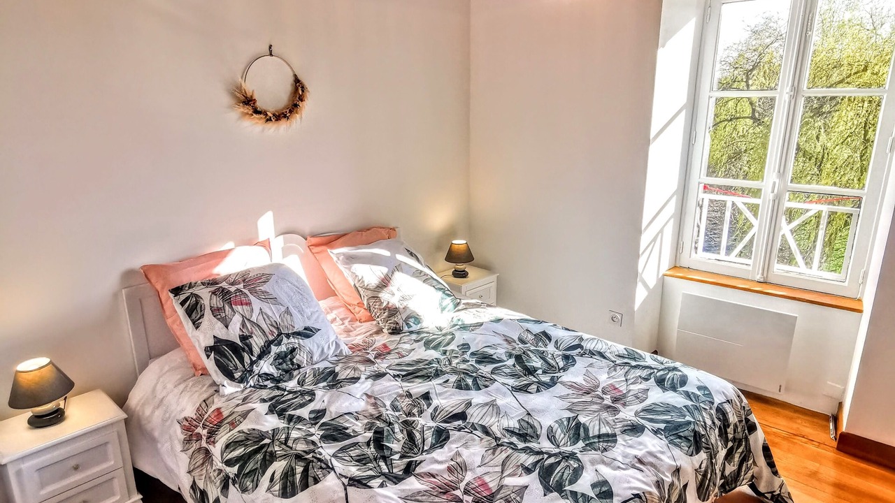 Photo of Bedroom in Epinac