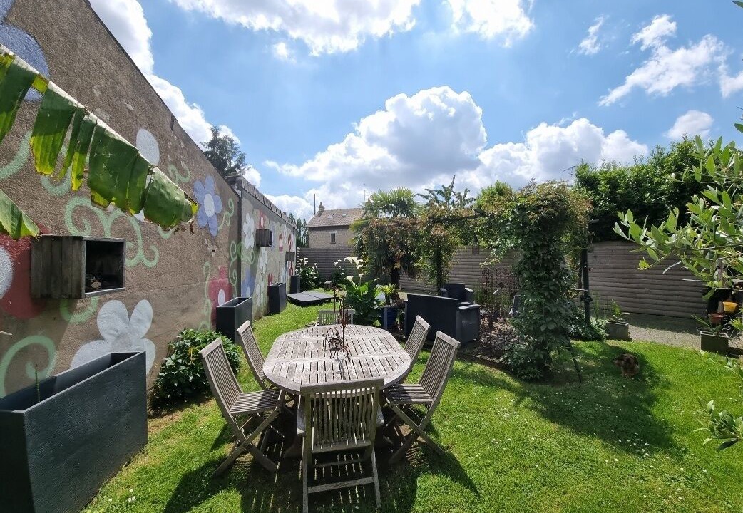 Photo of Outdoor in La Demi-Lune