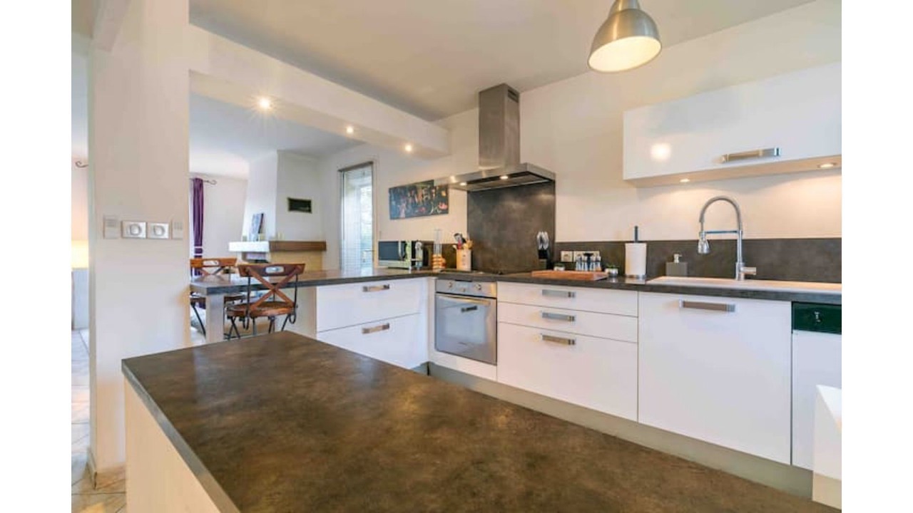 Photo of Kitchen in Saint-Apollinaire