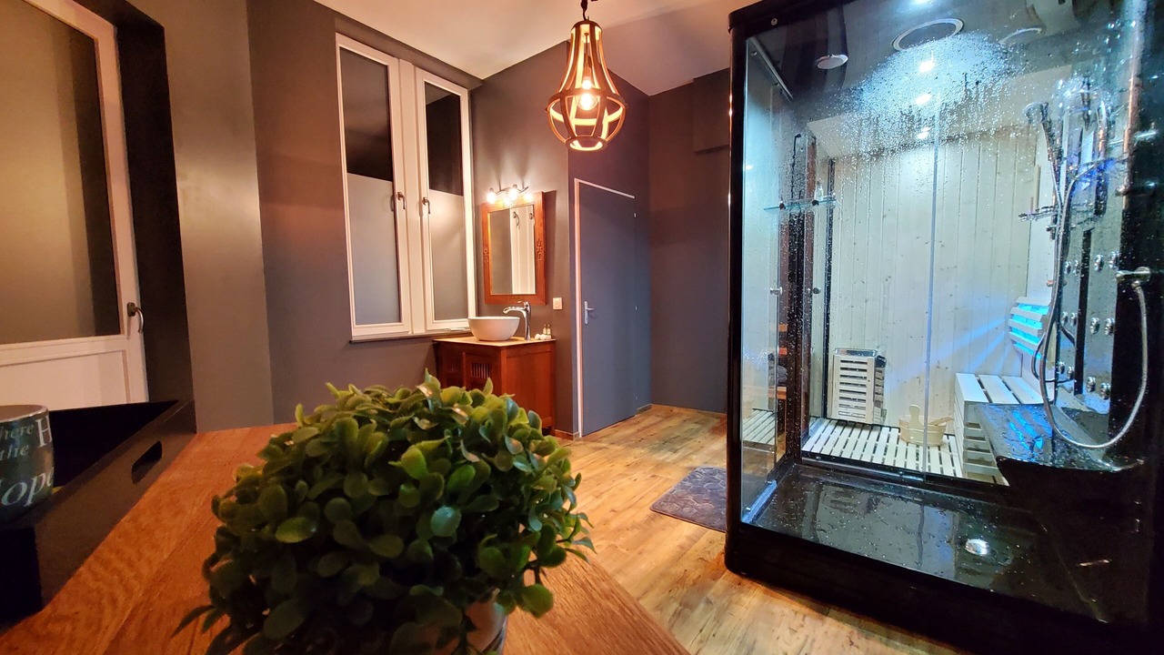 Photo of Bathroom in Saint-Amand-les-Eaux