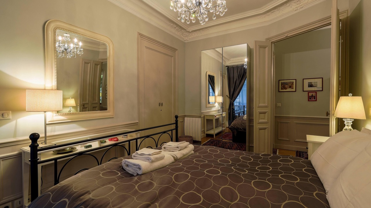 Photo of Bedroom in 7th Arrondissement