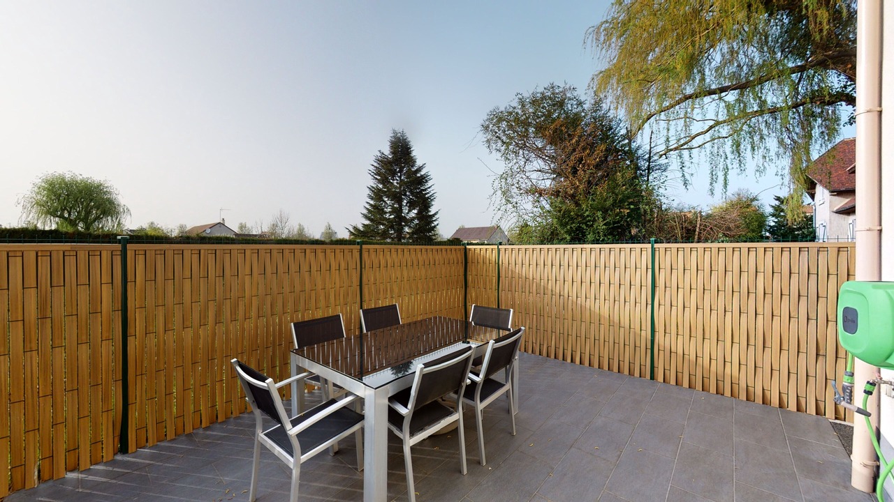 Photo of Outdoor in Villejust