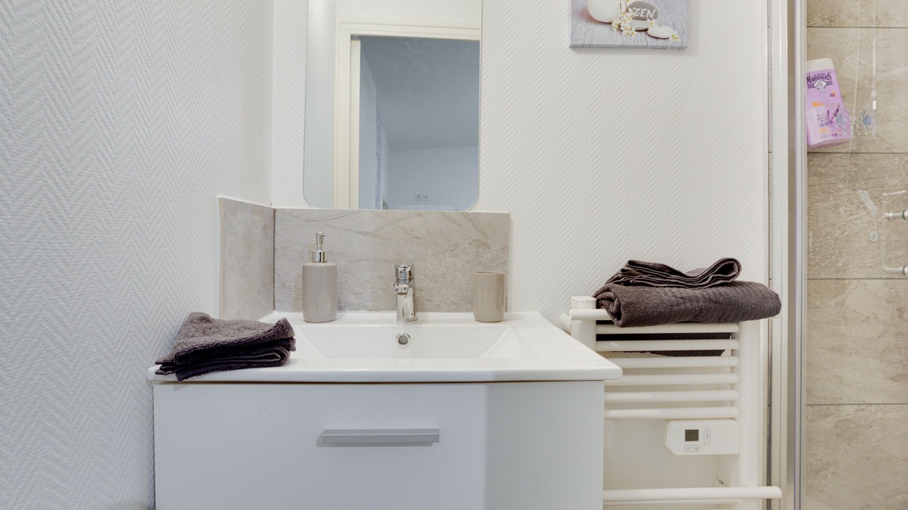 Photo of Bathroom in Vitre
