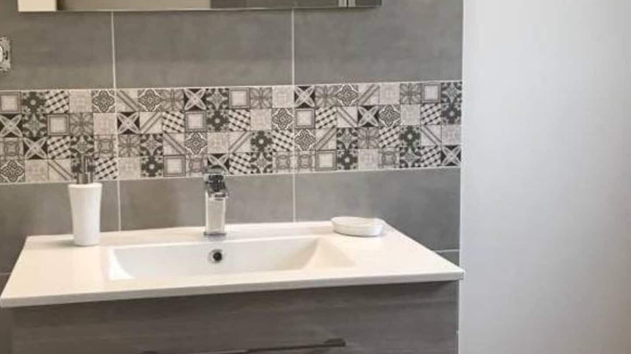 Photo of Bathroom in Saint-Quentin-en-Tourmont
