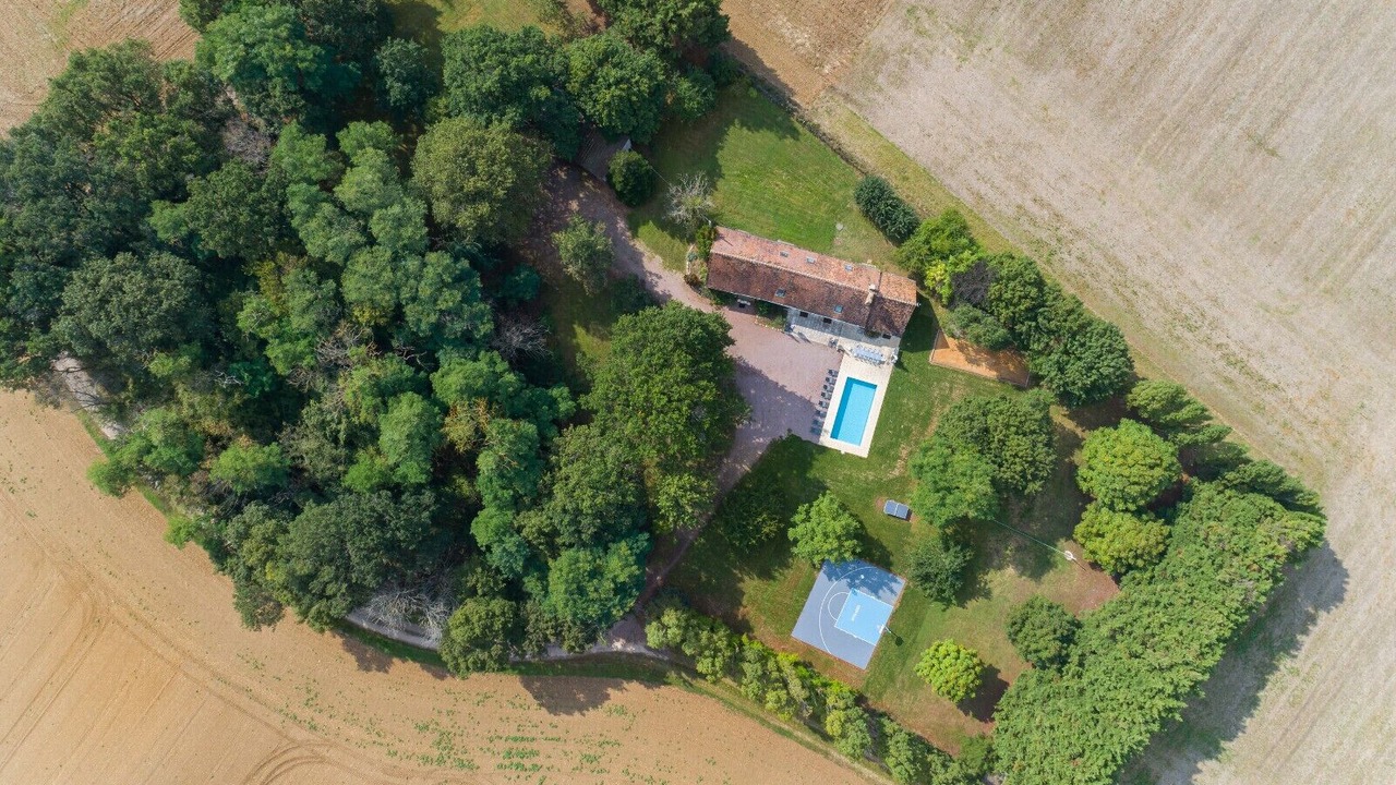 Photo of Outdoor in Courtemaux