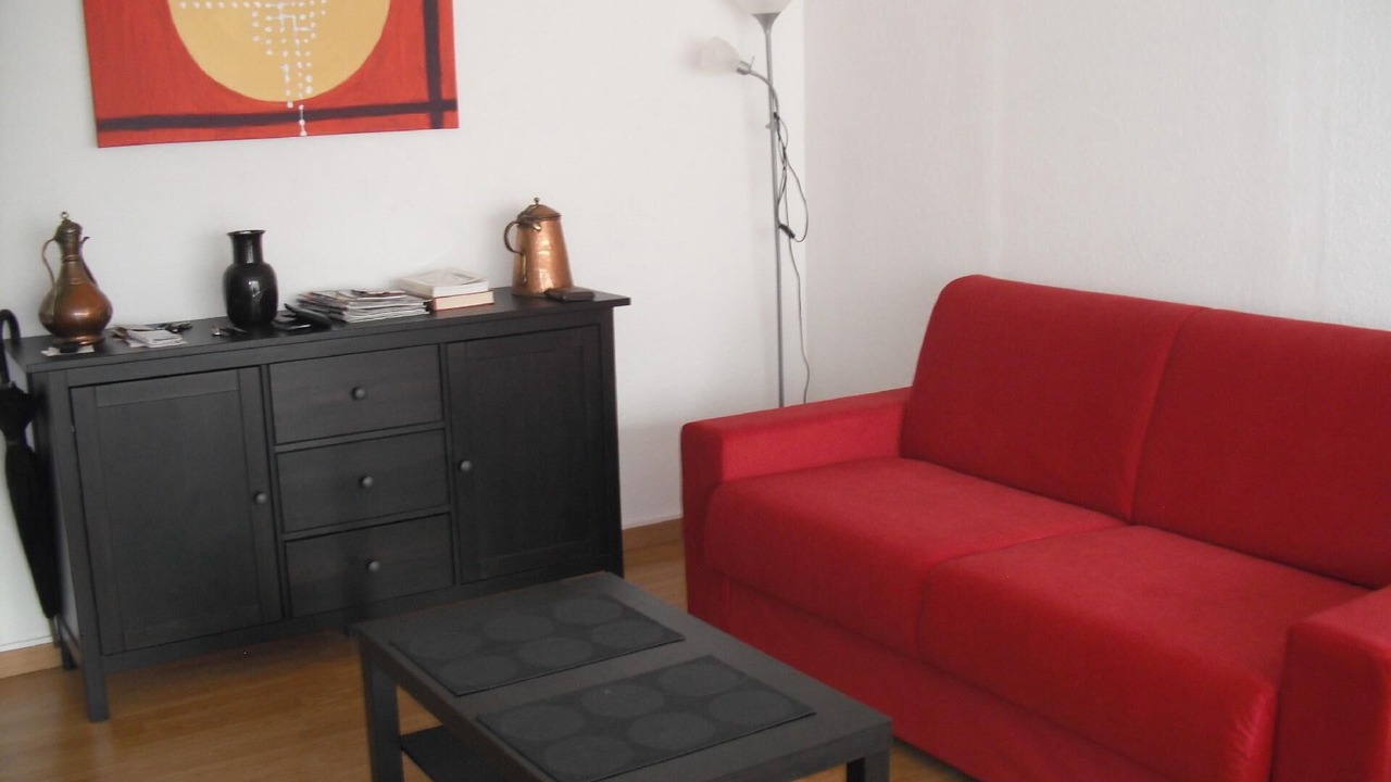 Photo of Livingroom in Faubourg-Raines