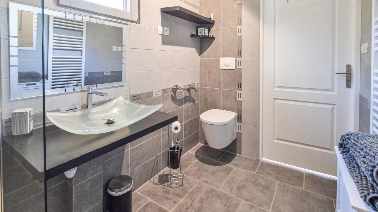 Photo of Bathroom in Hericourt-en-Caux