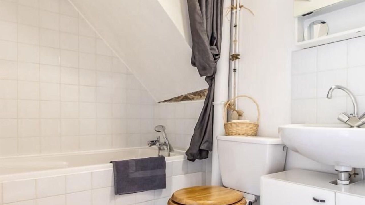 Photo of Bathroom in Chapaize