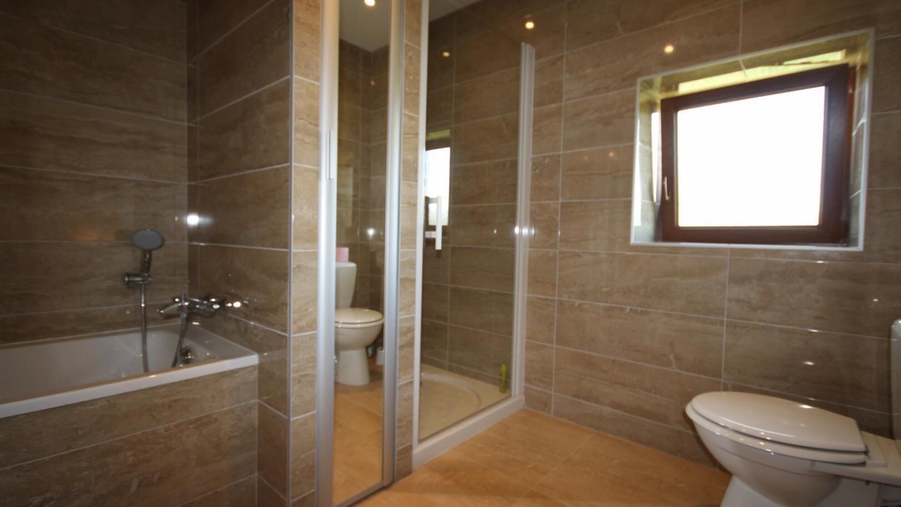 Photo of Bathroom in Varennes-sous-Dun
