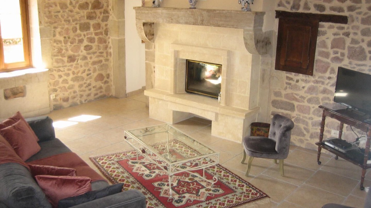 Photo of Livingroom in Varennes-sous-Dun