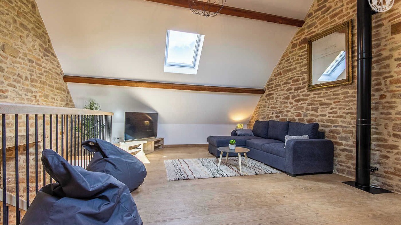 Photo of Livingroom in Etrigny