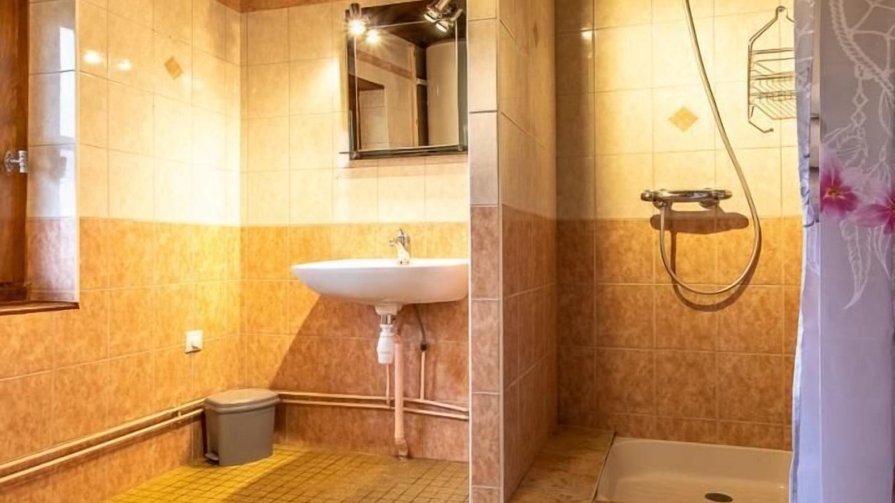 Photo of Bathroom in Saint Usuge