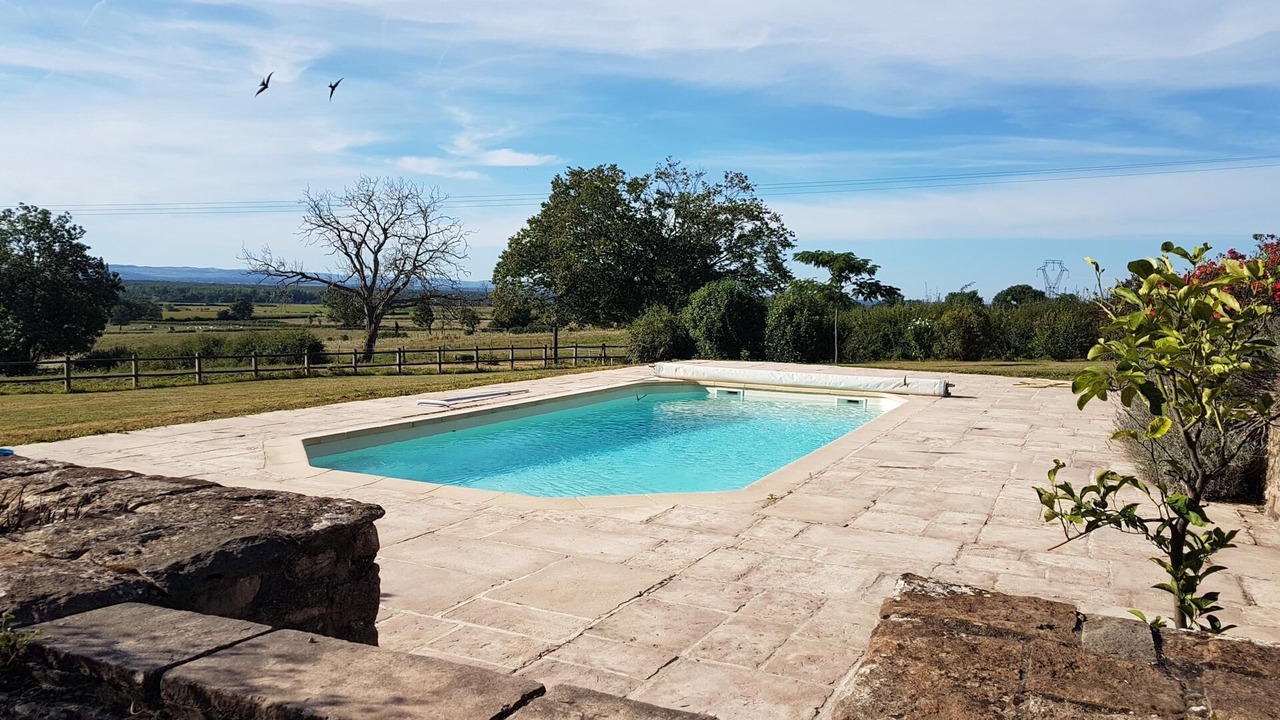 Photo of Outdoor in Etrigny