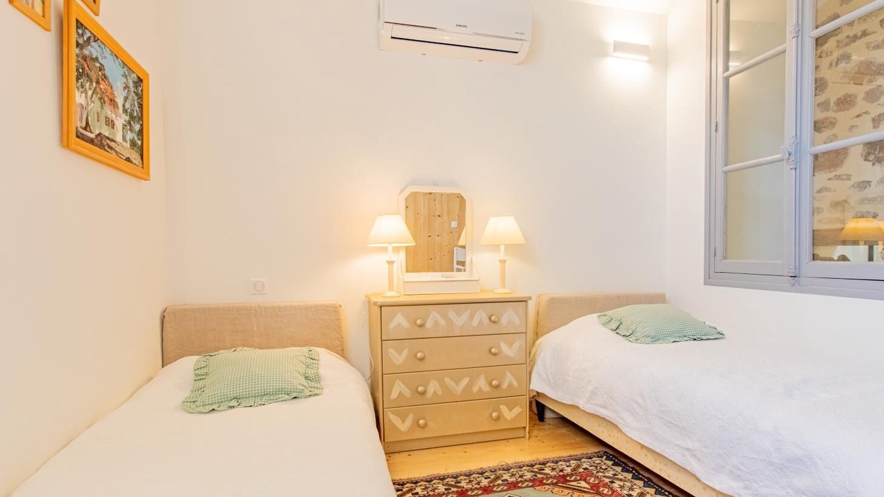 Photo of Bedroom in Montagny-sur-Grosne