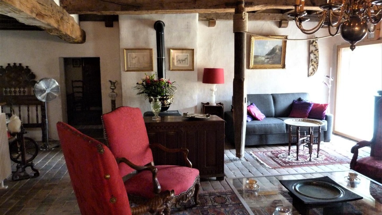 Photo of Livingroom in Cluny