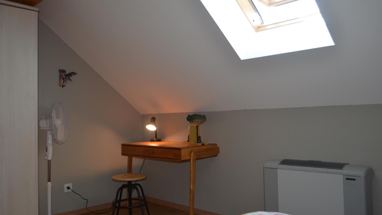 Photo of Bedroom in Saint-Gengoux-le-National
