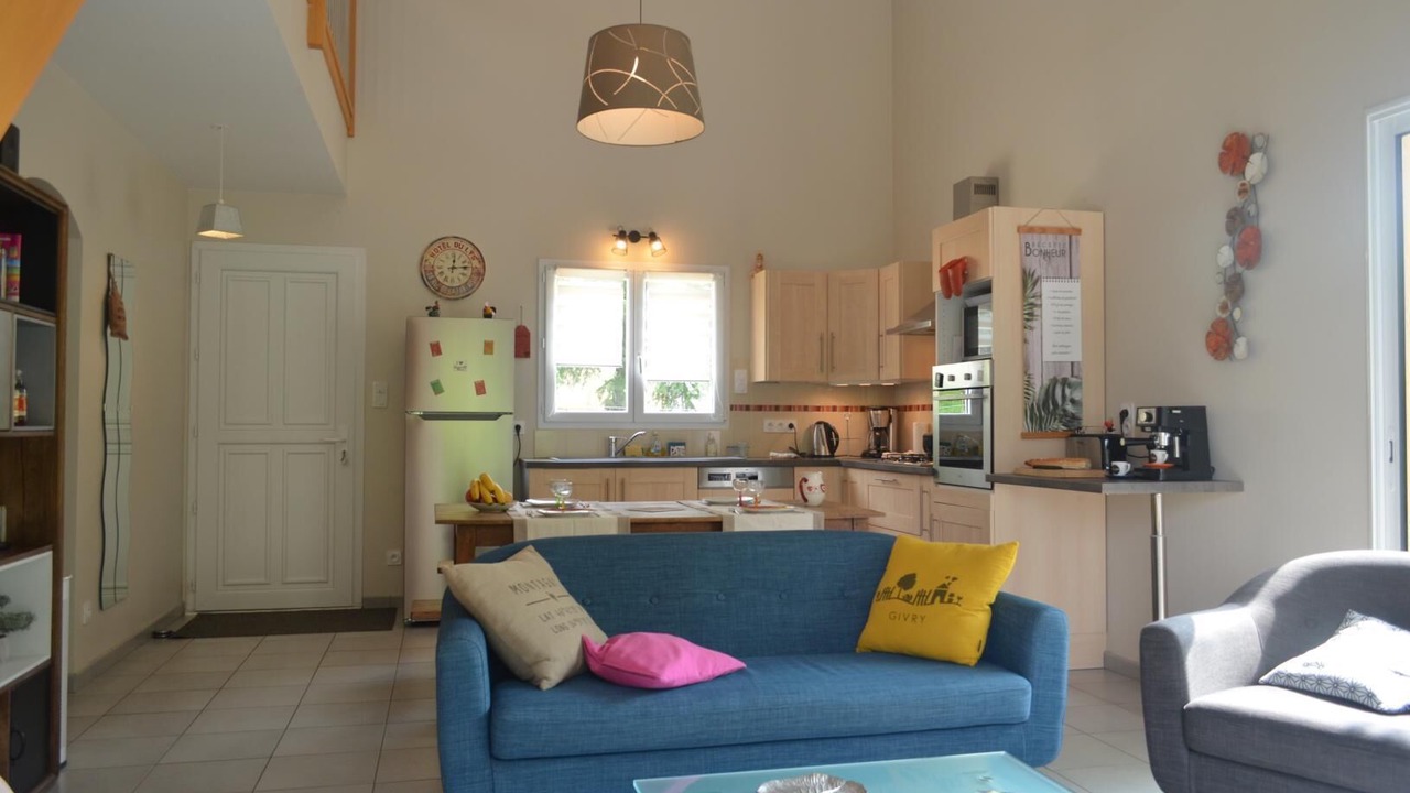Photo of Livingroom in Saint-Gengoux-le-National