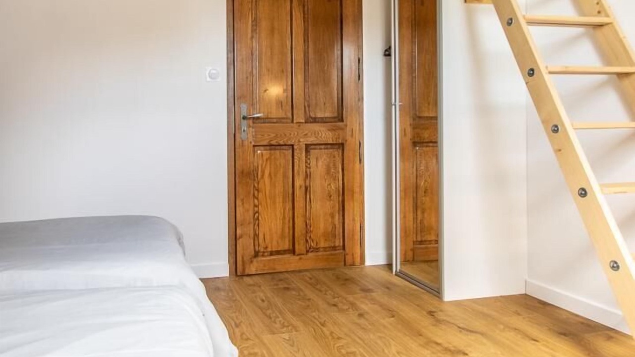 Photo of Bedroom in Saint-Leger-sous-Beuvray