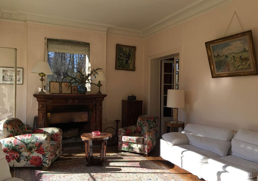 Photo of Livingroom in Cuise-la-Motte