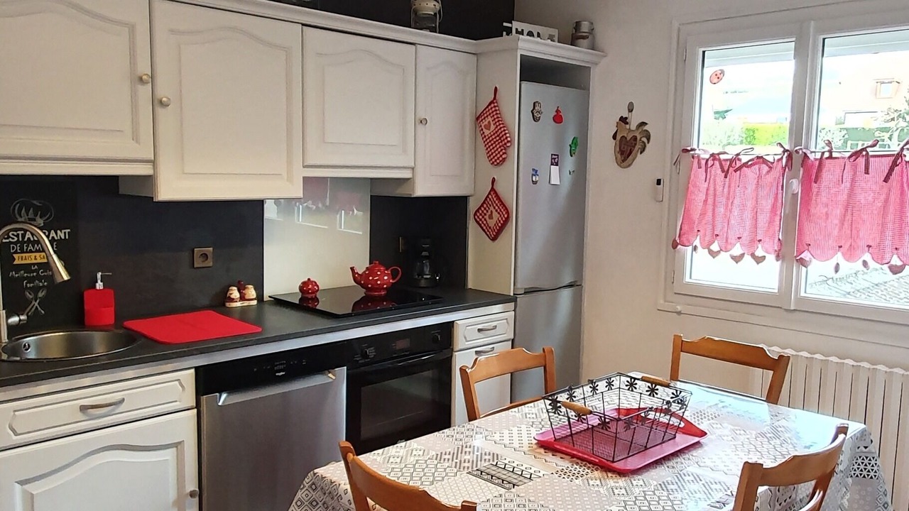 Photo of Kitchen in Saint-Aubin-le-Cauf