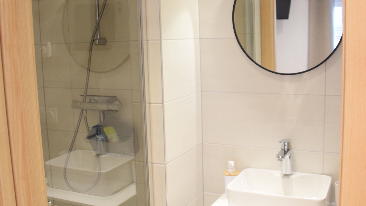 Photo of Bathroom in Rott
