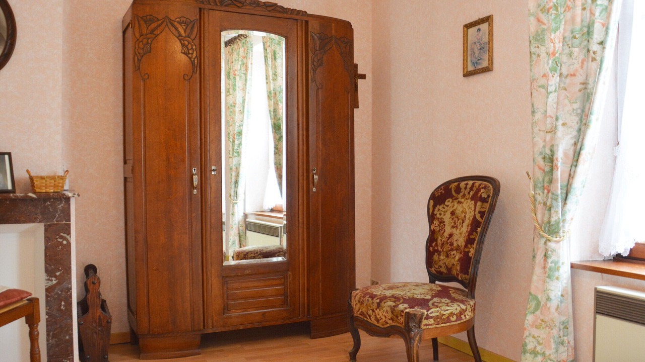 Photo of Bedroom in Meauce
