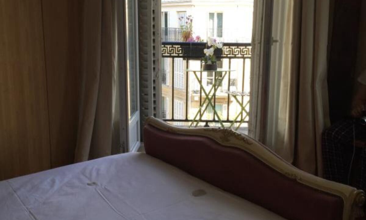 Photo of Bedroom in Saint-Merri
