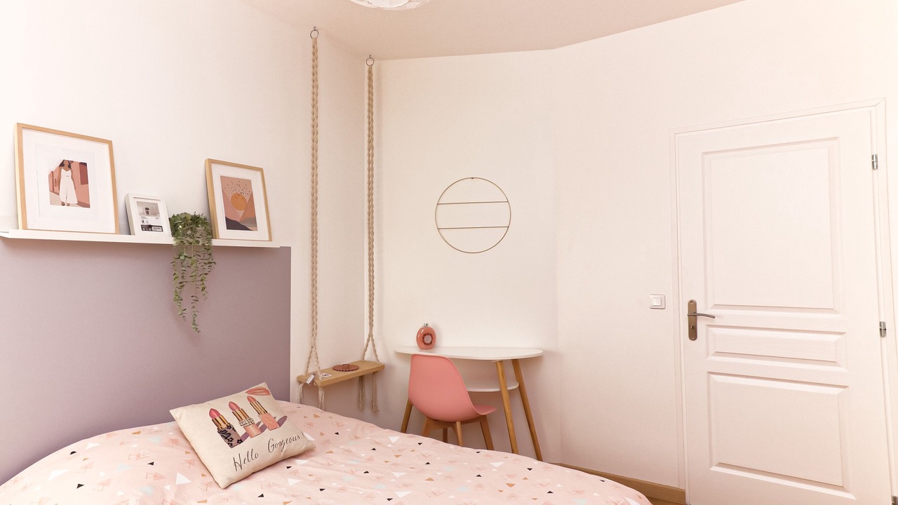 Photo of Bedroom in Chanteloup-les-Vignes