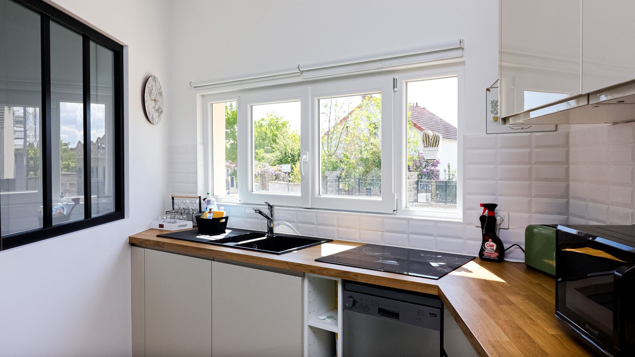 Photo of Kitchen in Chanteloup-les-Vignes