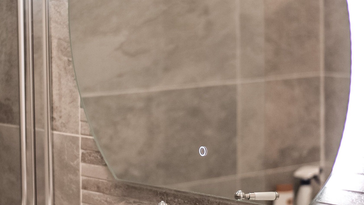Photo of Bathroom in Chanteloup-les-Vignes