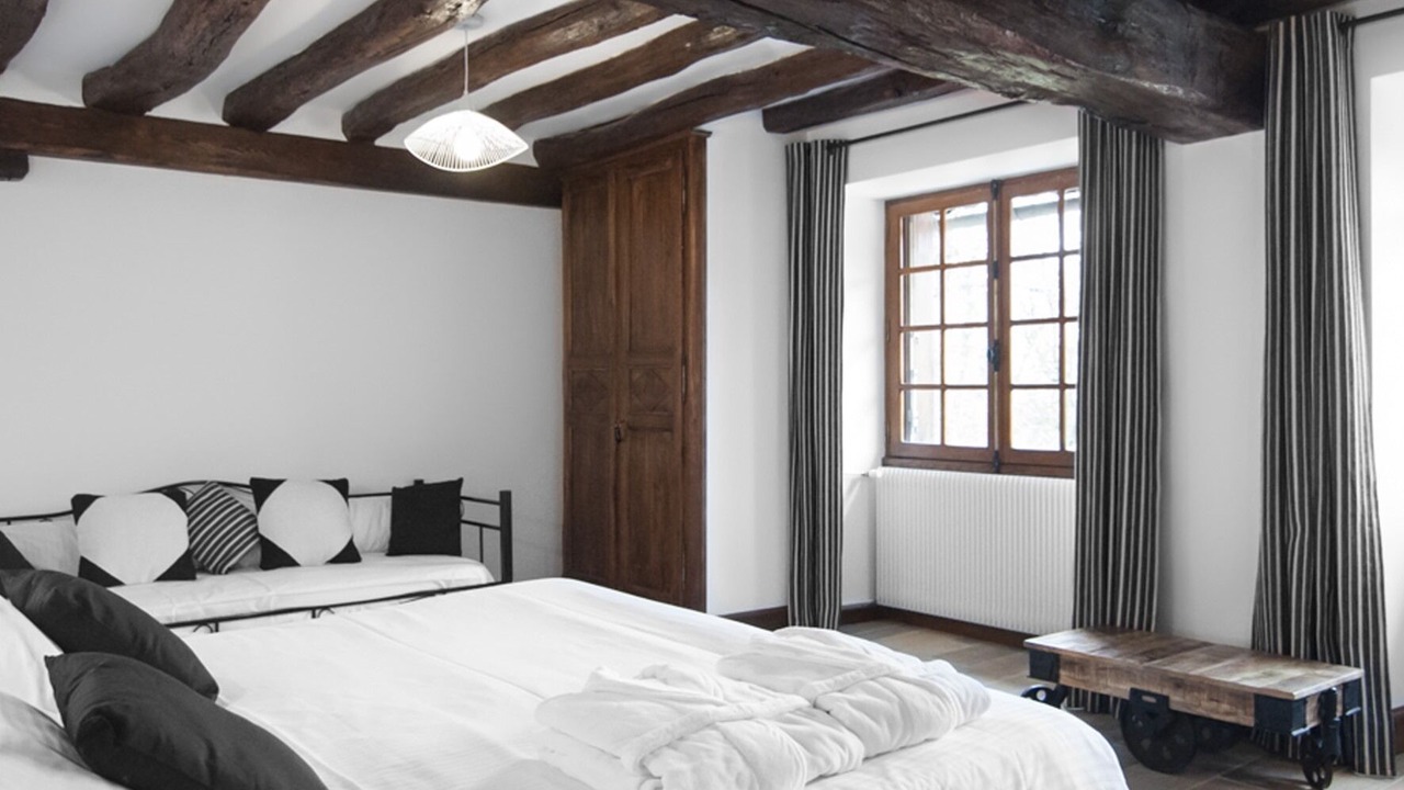 Photo of Bedroom in Eguilly